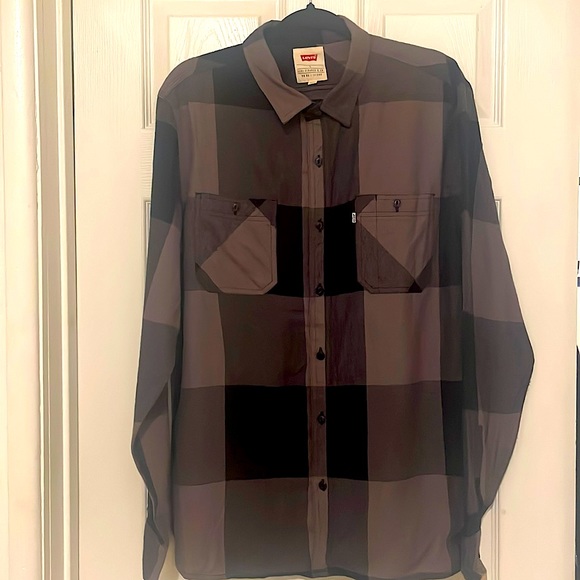 Levis Mens Reese Plaid Shirt Dark Gray Size X Large main image 1